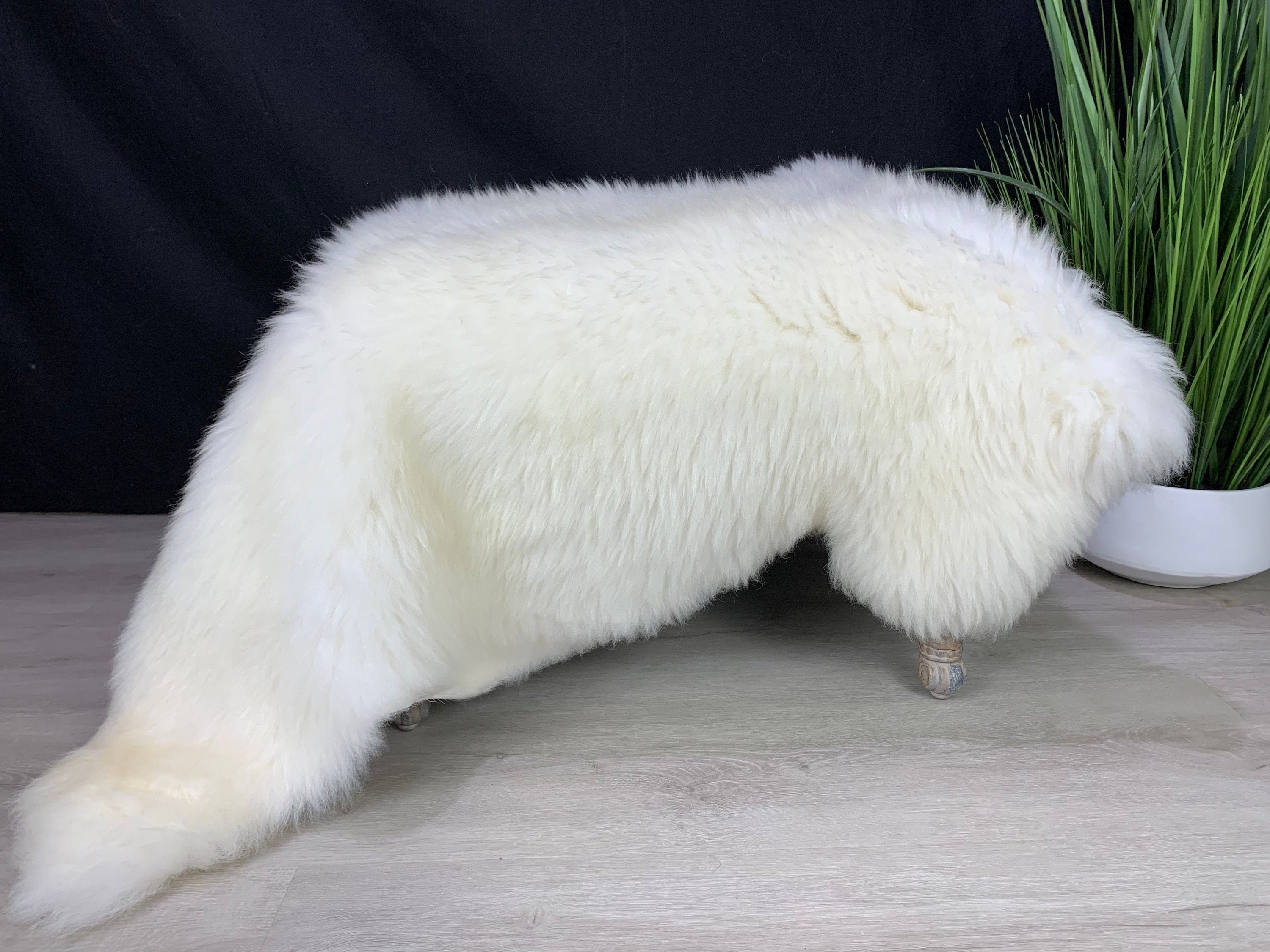 Sheepskin White Cream Rug Pelt XL / Genuine Real Sheepskin White Cream / Sheepskin Seat Cover Dog Pet Bed Throw