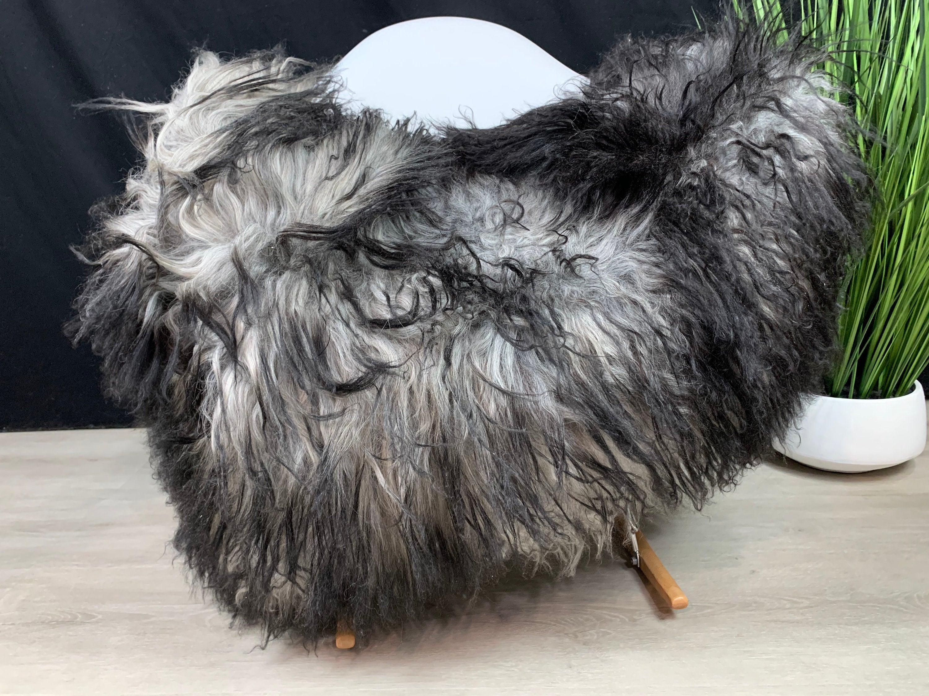 ICELANDIC Genuine Sheepskin rug * fur pelt * beautiful black gray natural color * sheepskin comfort pet bed seat cover pelt