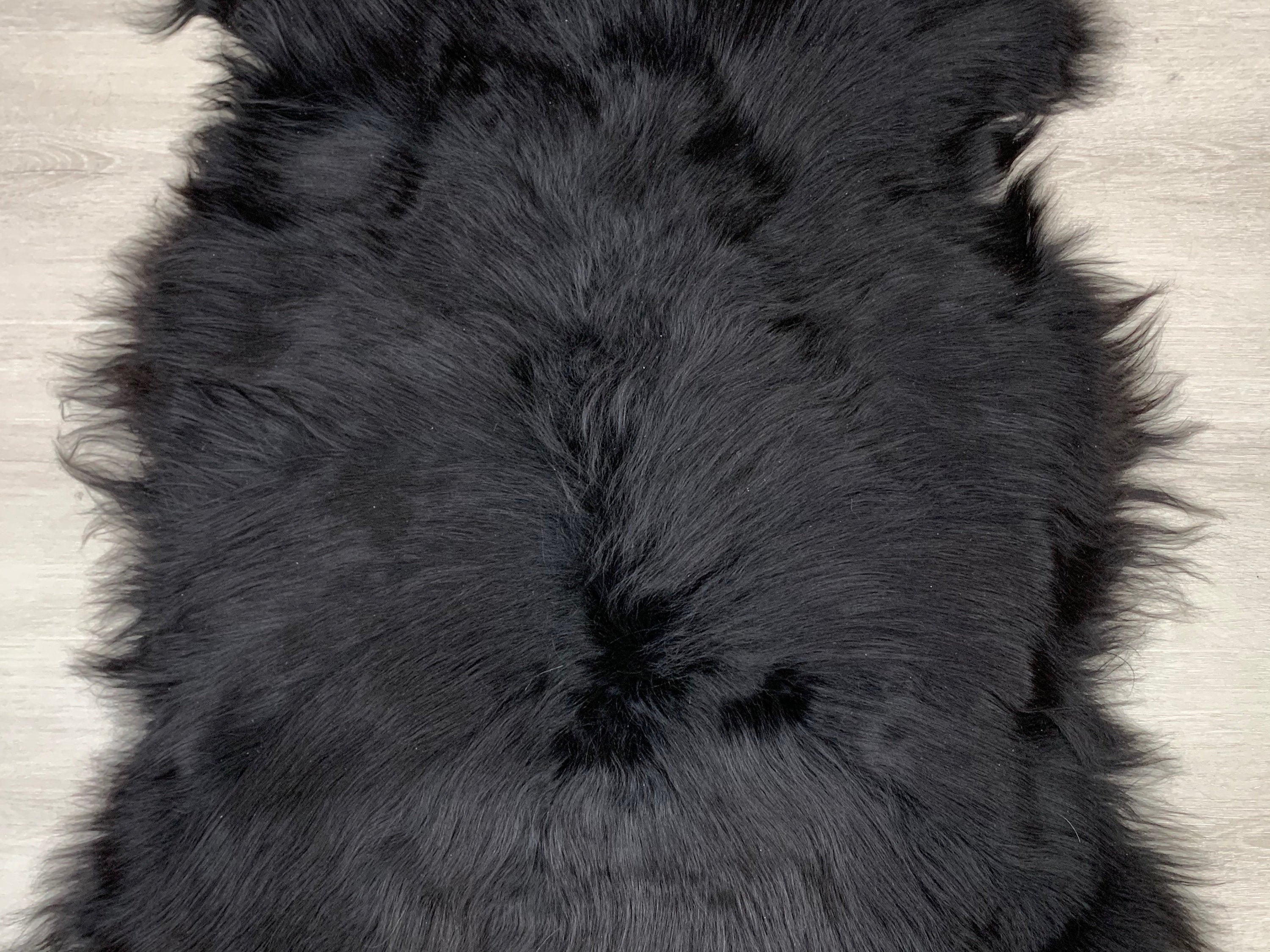 Black Icelandic genuine sheepskin rug * Beautiful sheepskin black natural color * Sheepskin seat cover * Sheepskin pet bed throw