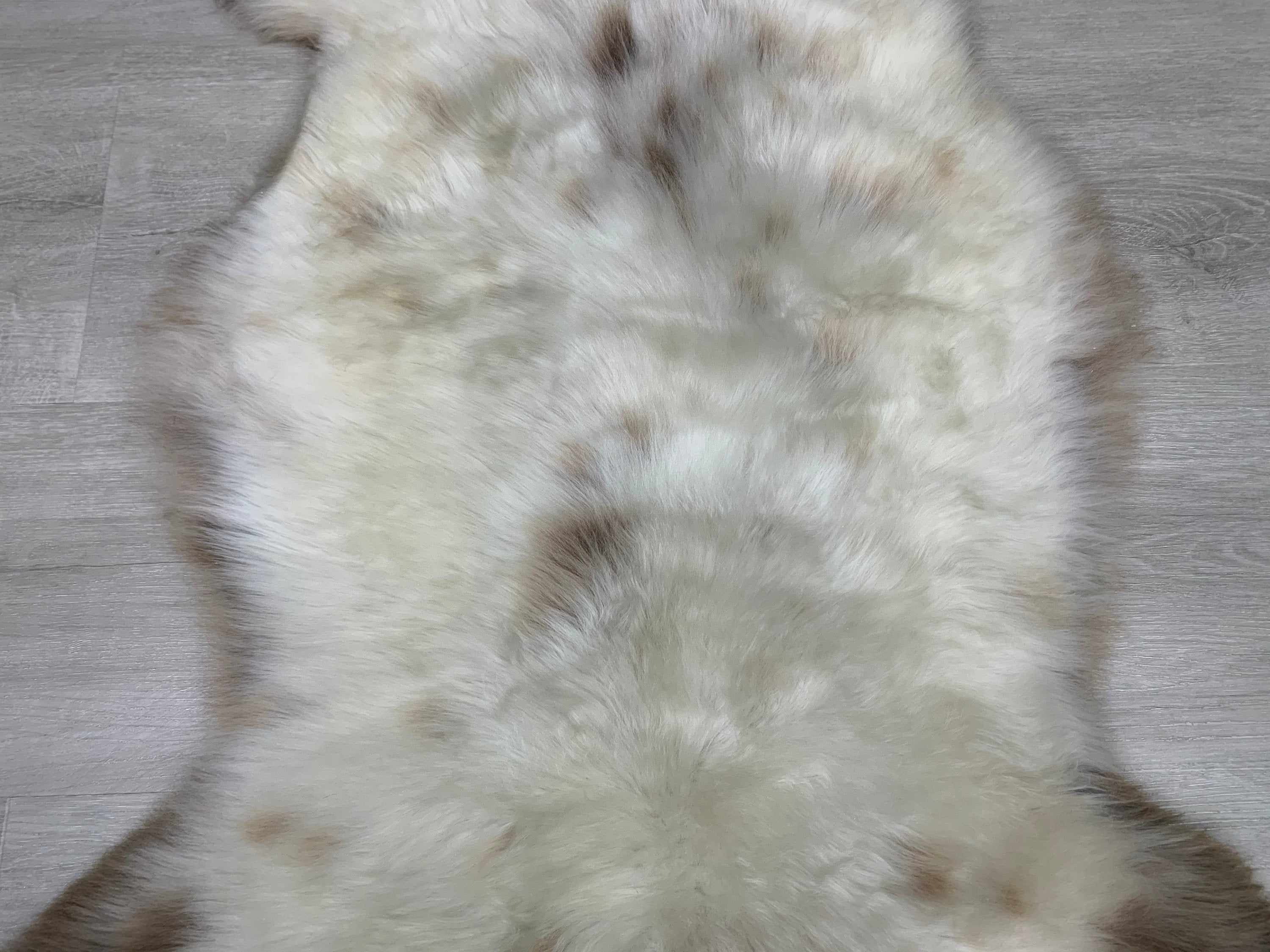 Natural White Brown Sheepskin Rug Pelt Genuine Leather Seat Cover Hide