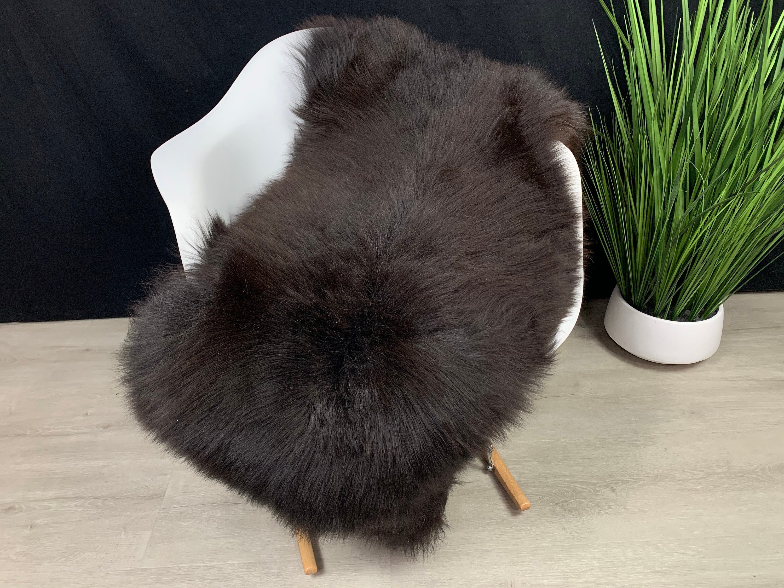 Natural Brown Sheepskin Rug Pelt Genuine Natural Soft Seat Cover Pet Bed Throw