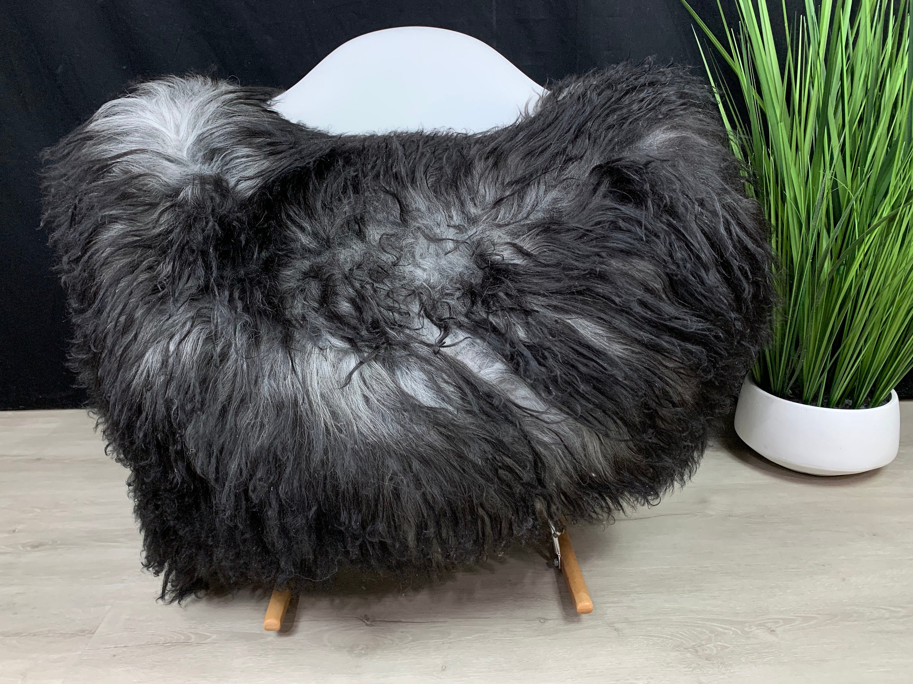 Sheepskin / Real Icelandic Sheepskin Rug Pelt / Sheepskin Seat Cover Throw