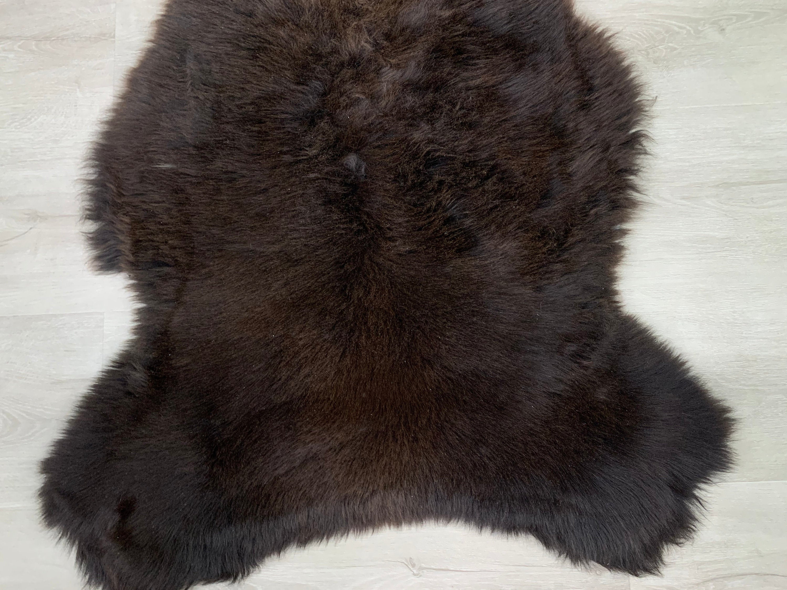 Genuine Sheepskin rug * Beautiful  Brown  natural color * Pet bed Comfort blanket