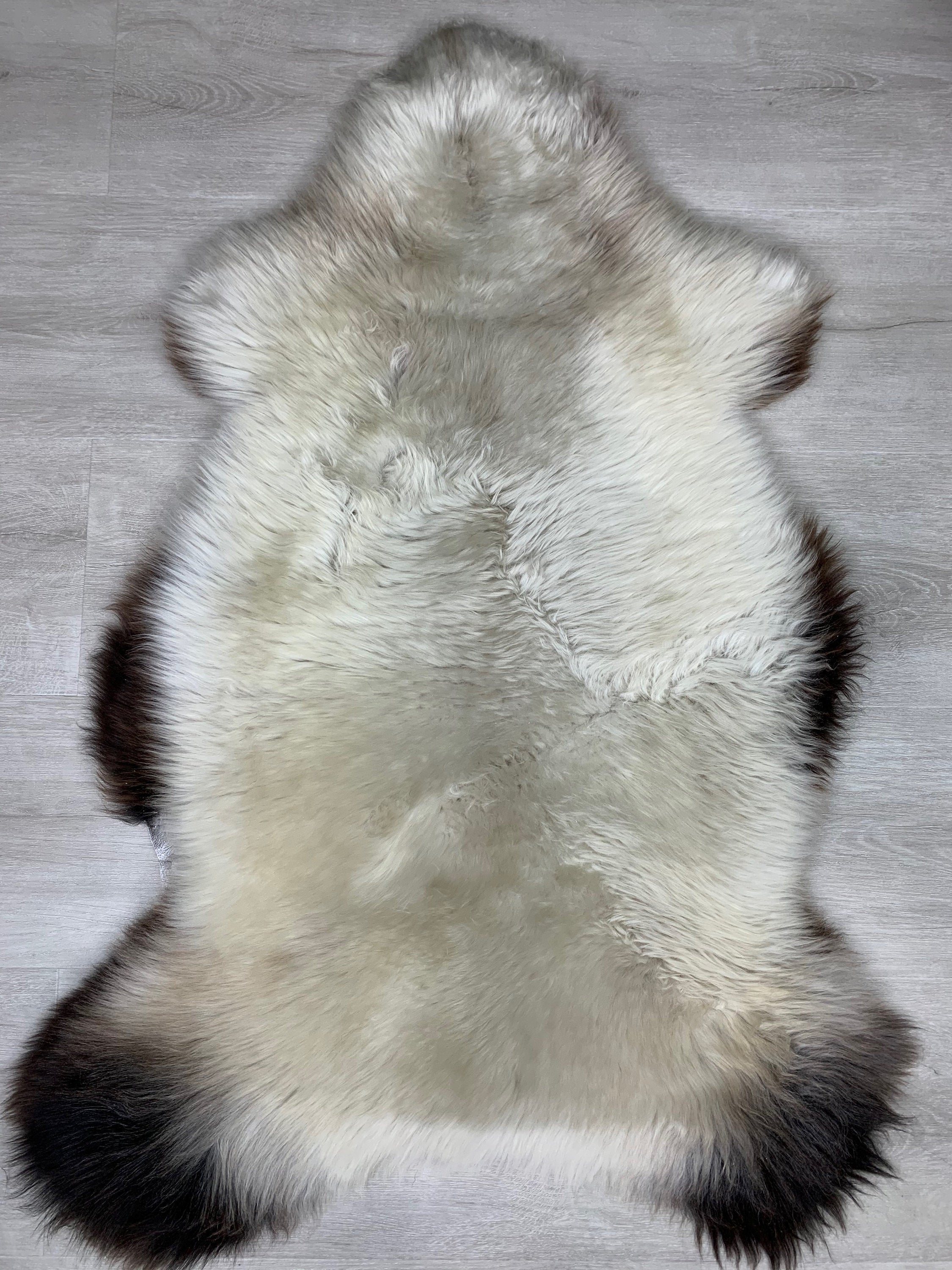 Genuine Sheepskin Pelt rug / Sheepskin Cream White / Real Sheepskin Pelt / Sheepskin Pet Bed Throw