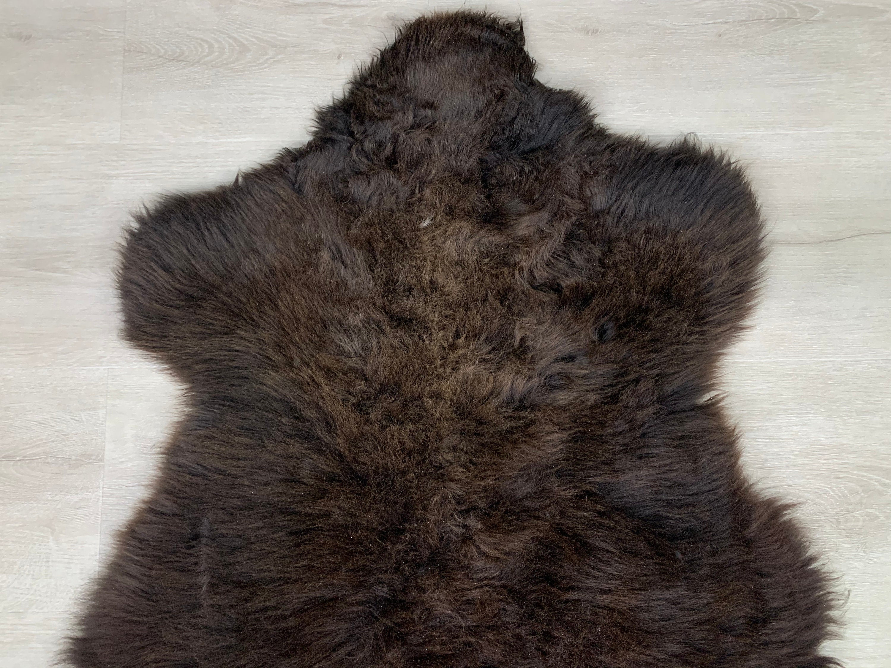 Genuine Sheepskin rug * Beautiful  Brown  natural color * Pet bed Comfort blanket