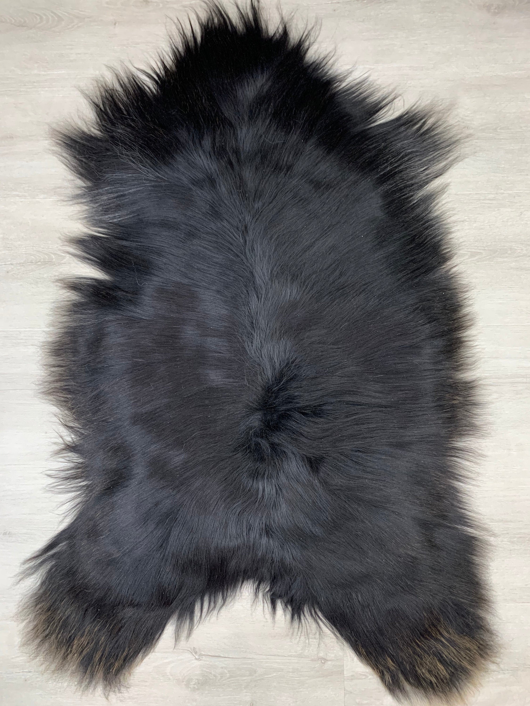 Black Icelandic Sheepskin Rug Pelt Genuine Natural Soft Best Seat Cover Pet bed throw