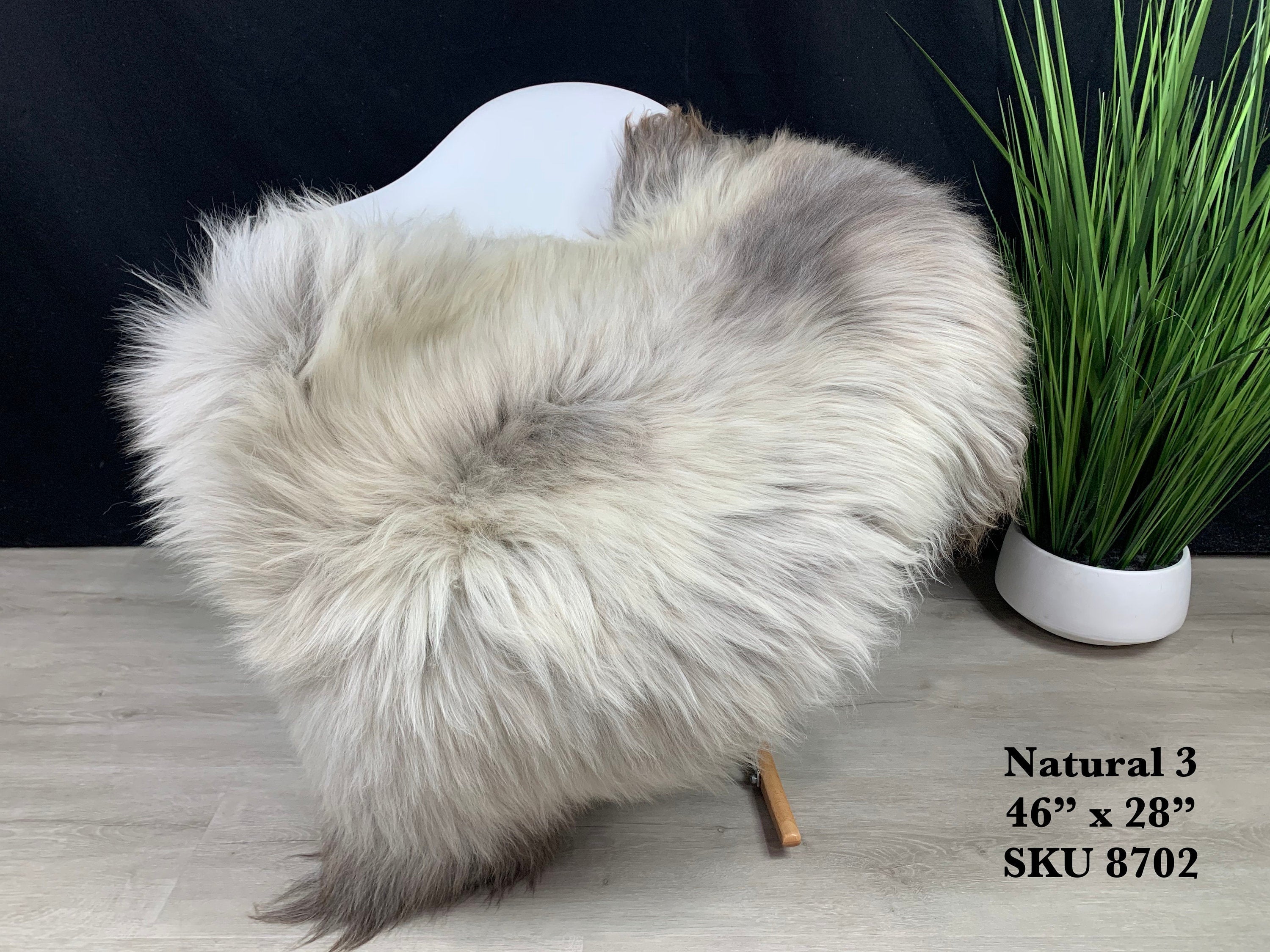 Sheepskin Rug / Genuine Sheepskin / Beautiful Natural Sheepskin Pelt Colors / Sheepskin Seat Cover / Real Sheepskin Pelt / Sheep skin Throw