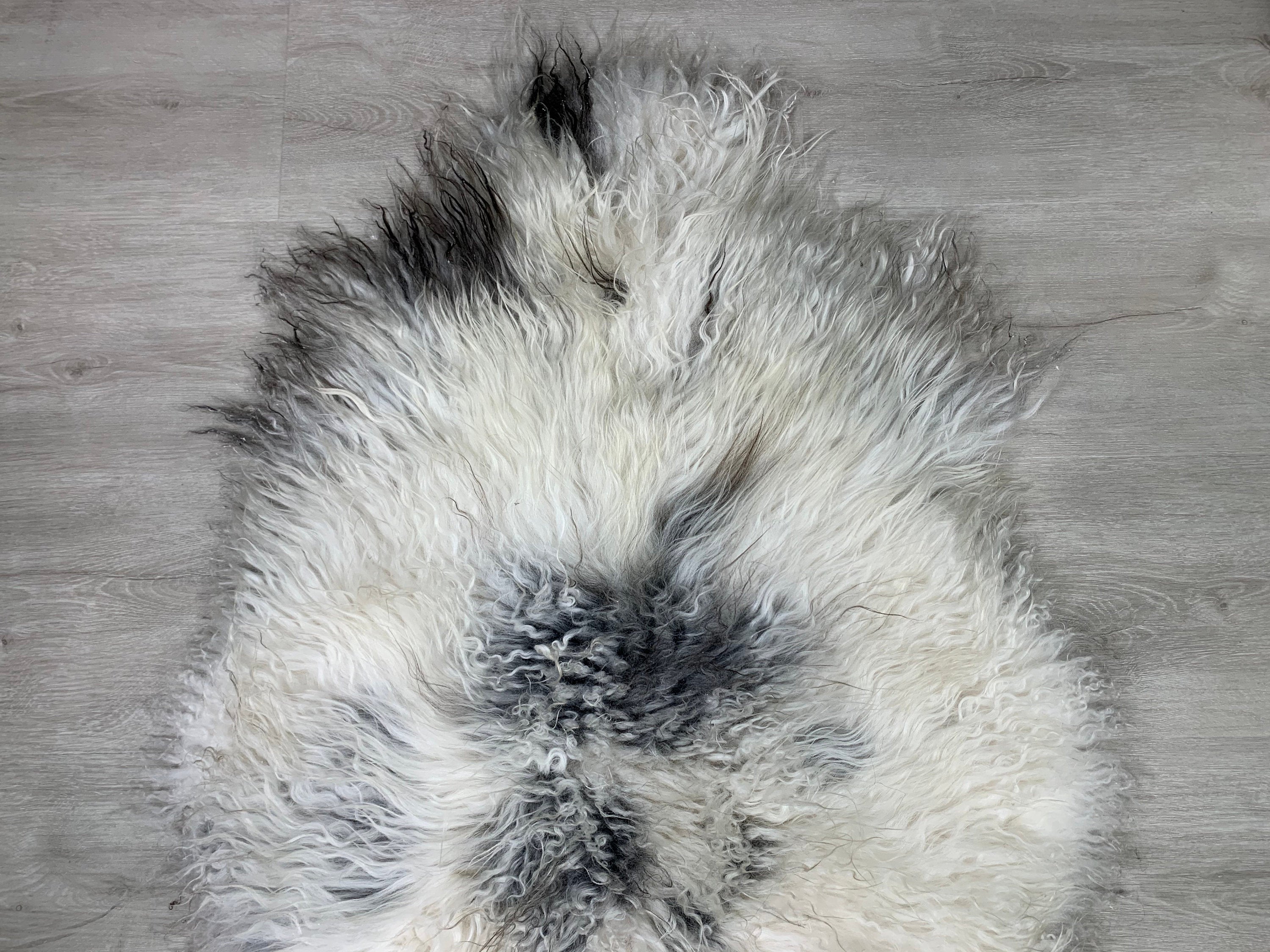 Icelandic Cream White Gray Sheepskin Rug Pelt Genuine Natural Soft Best Seat Cover Leather Rug Hide