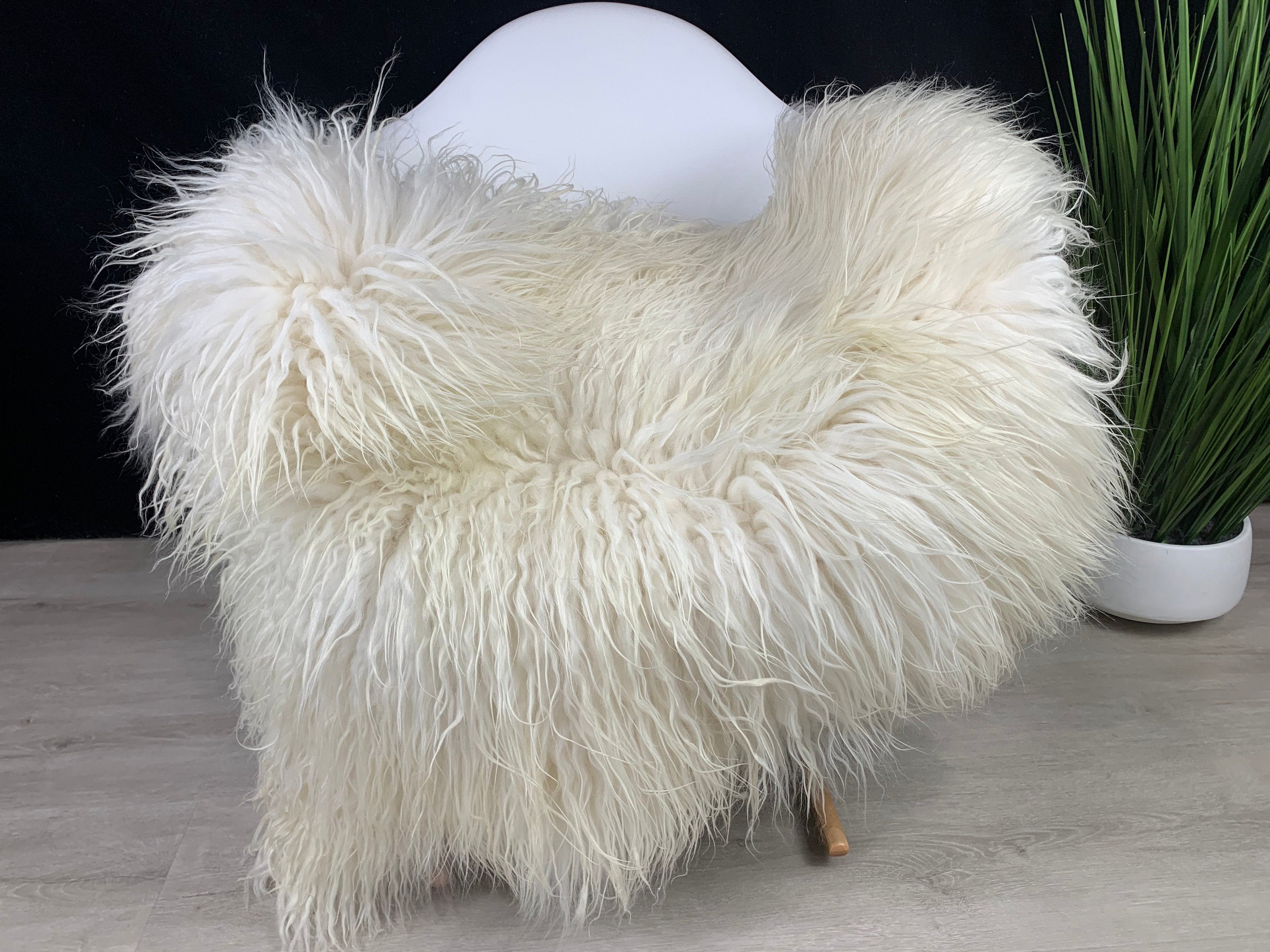 Curly White Iceland Sheepskin Rug * Genuine Sheepskin White Rug Fur Throw * Natural Animal Hide Pelt * Sheepskin Seat Cover