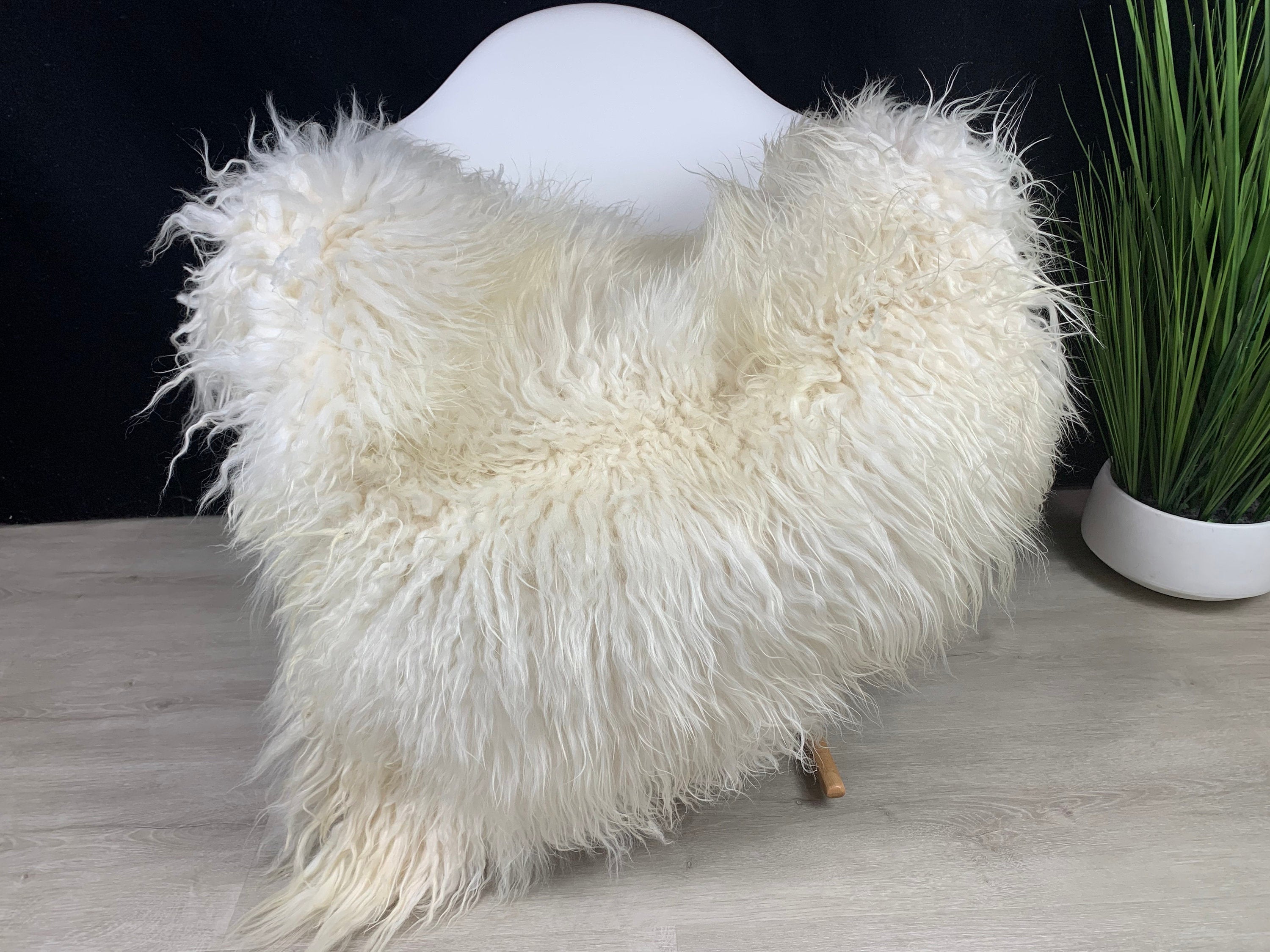 Cream White Iceland Sheepskin Rug * Genuine Sheepskin Rug Fur Throw * Natural Animal Hide Pelt * Sheepskin Seat Cover