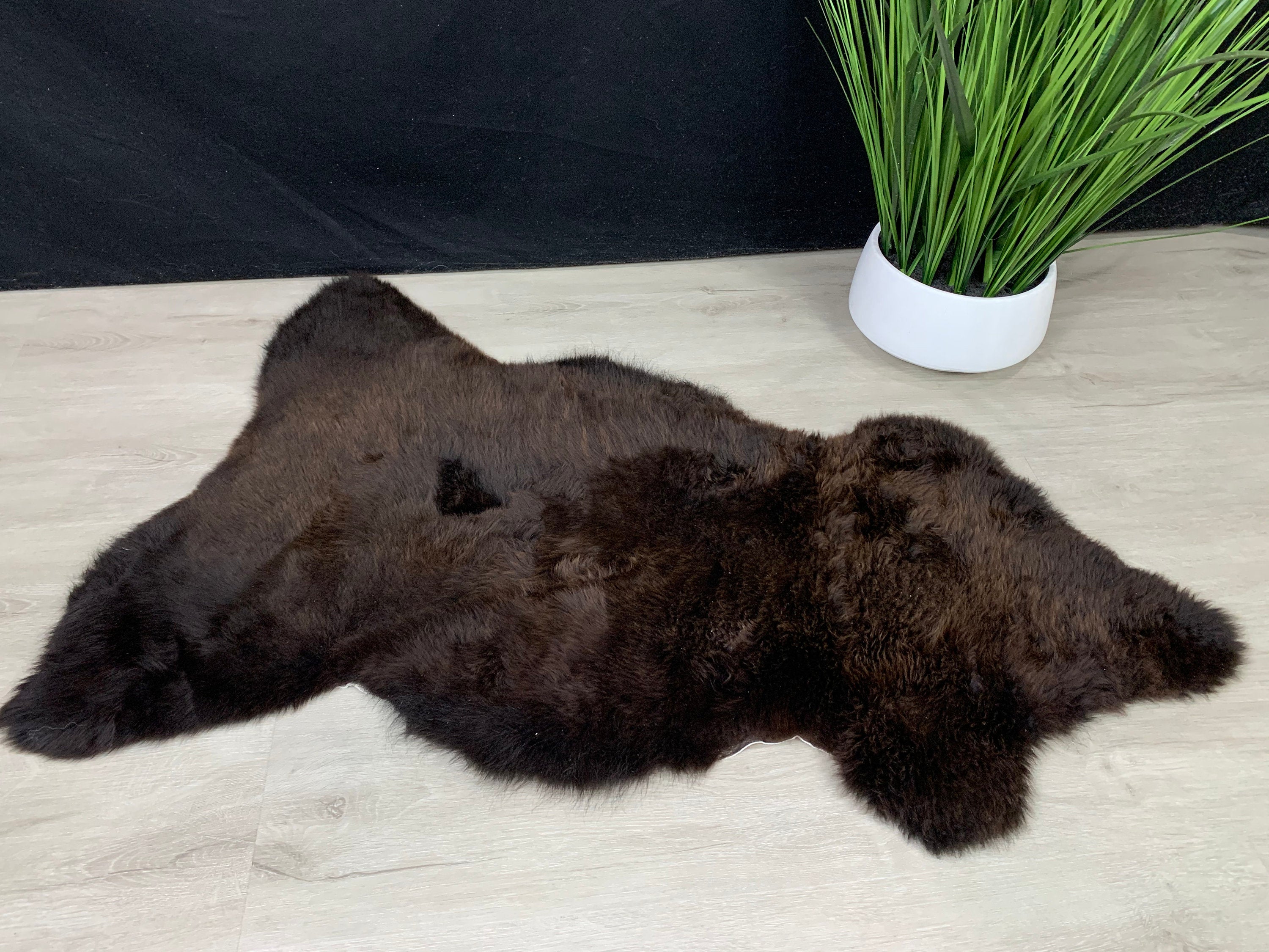 Genuine Sheepskin Rug * Beautiful Sheepskin Dark Brown natural color * Sheepskin Pet Bed Comfort Blanket * Animal Hide Fur Pelt * Seat Cover