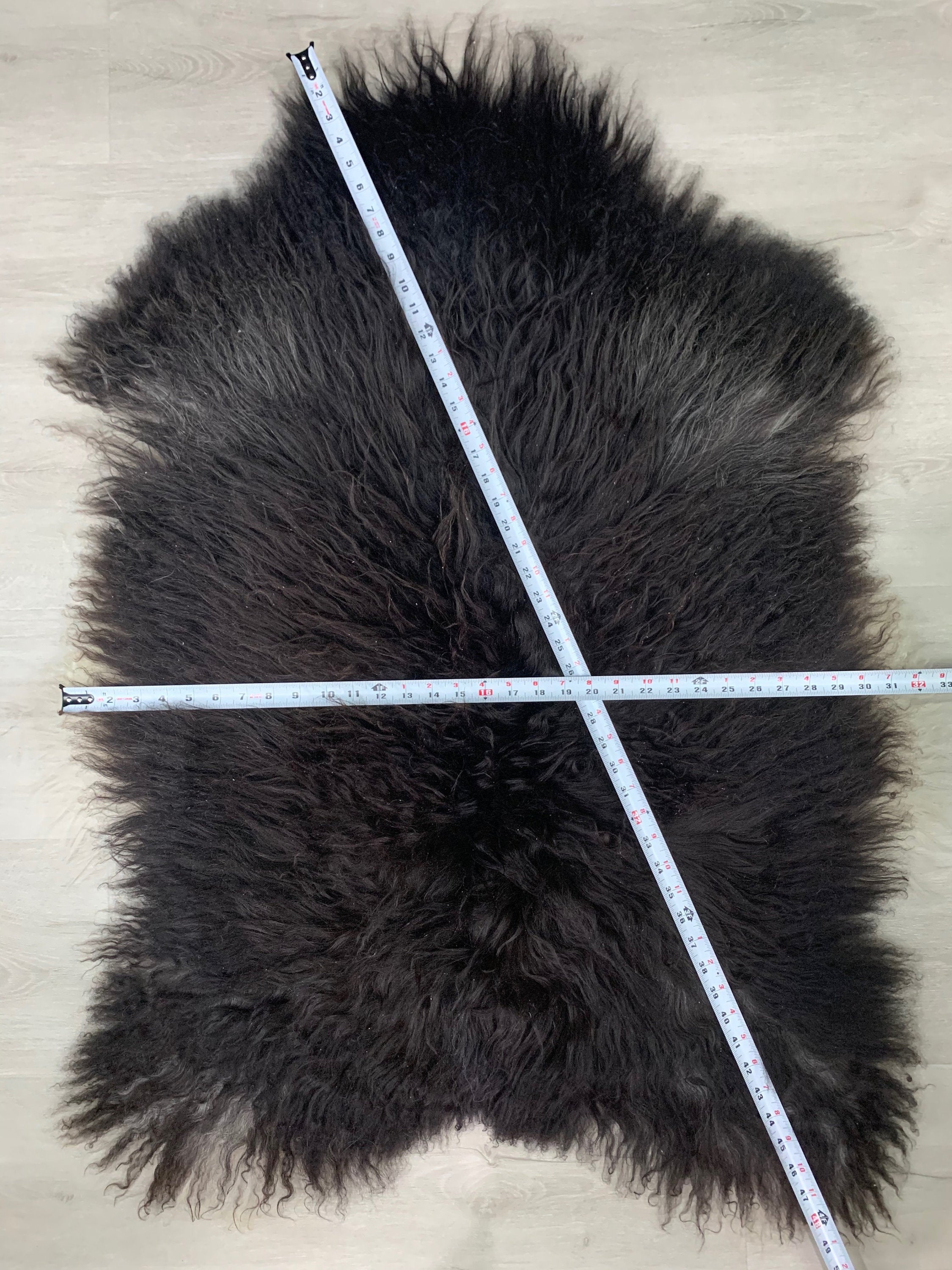 Genuine Icelandic Curly Black Brown sheepskin rug / sheepskin pelt rug beautiful black natural color / seat cover pet bed throw