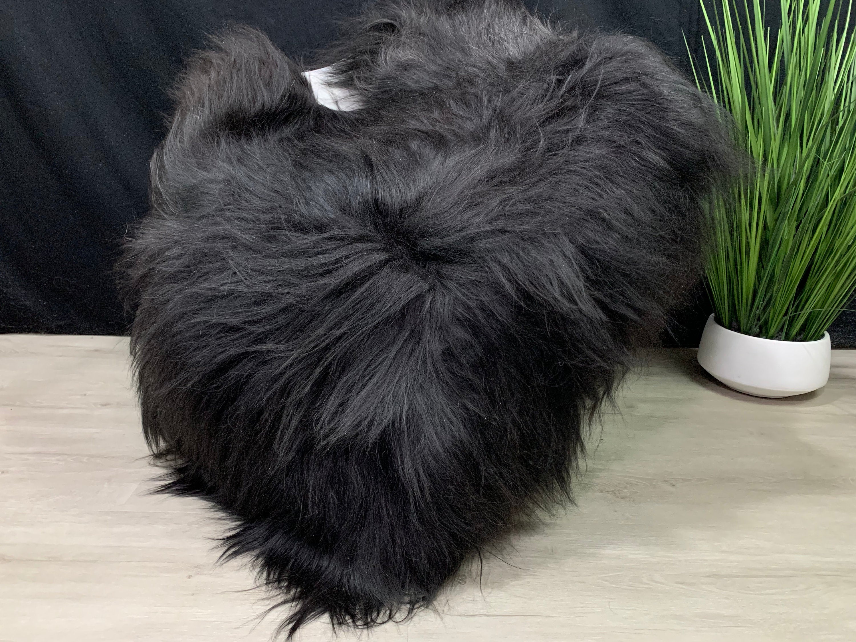 Huge Genuine Icelandic sheepskin rug | fur throw pelt rug | beautiful black natural color * sheepskin pet bed comfort blanket * seat cover