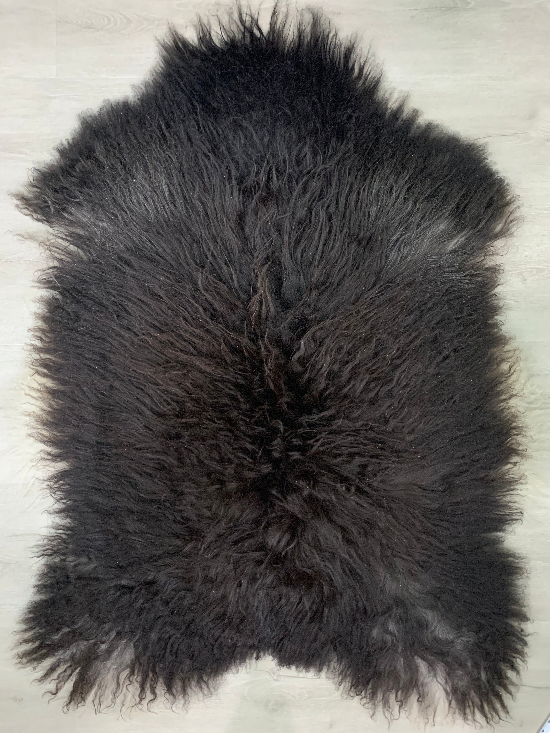 Genuine Icelandic Curly Black Brown sheepskin rug / sheepskin pelt rug beautiful black natural color / seat cover pet bed throw