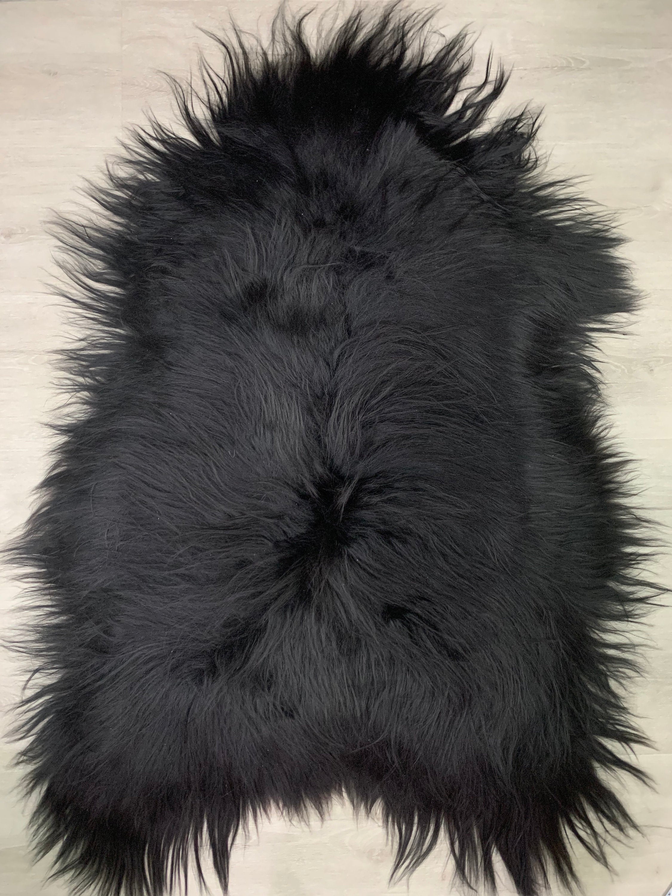 XXL Large Icelandic Black Sheepskin Rug  Fur Throw Black Long Soft Wool  Pet Bed Throw Motorcycle seat cover