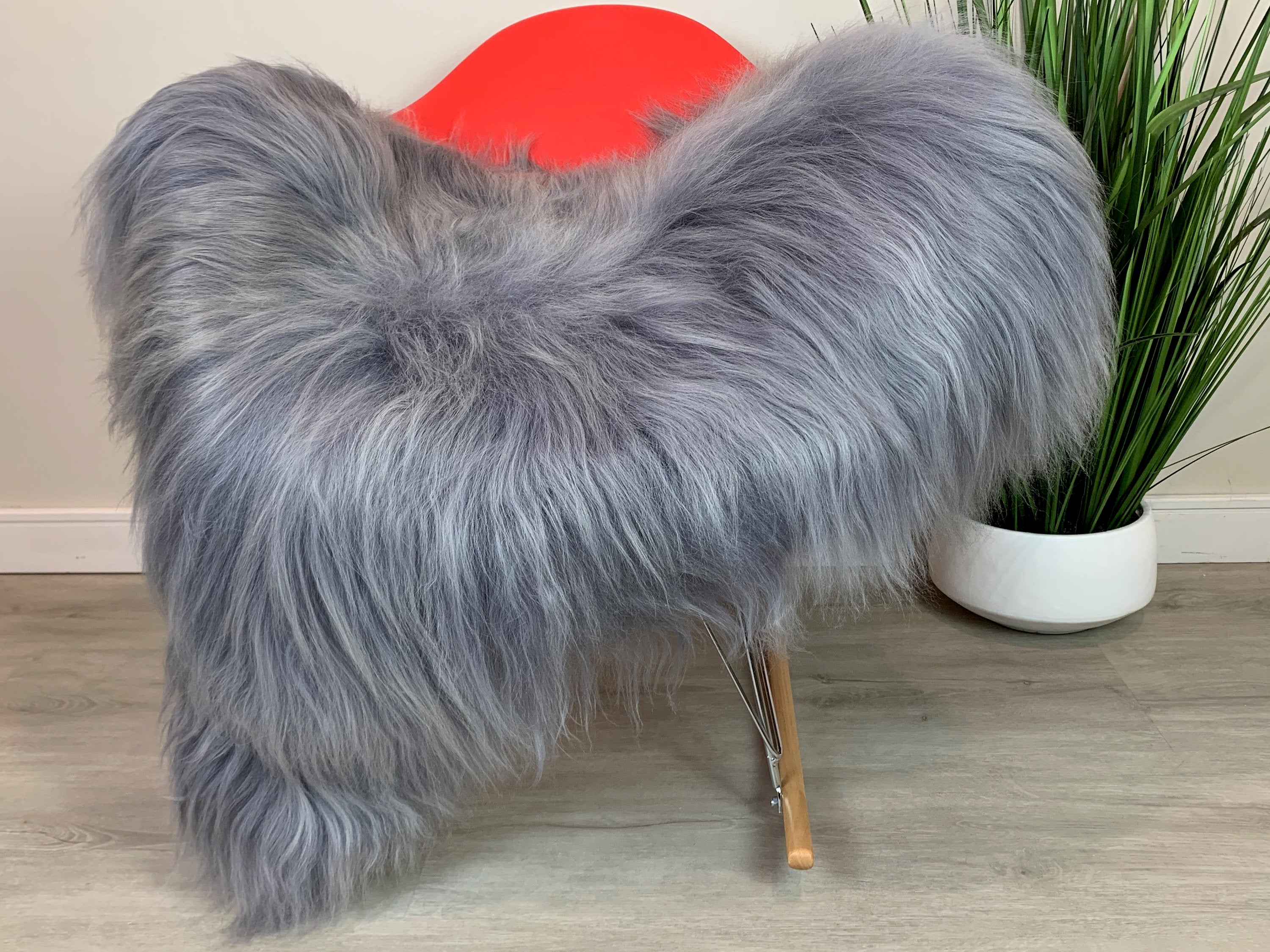 Genuine Dyed Silver Gray Sheepskin Rug Icelandic Sheepskin Seat Cover Pet Bed Throw