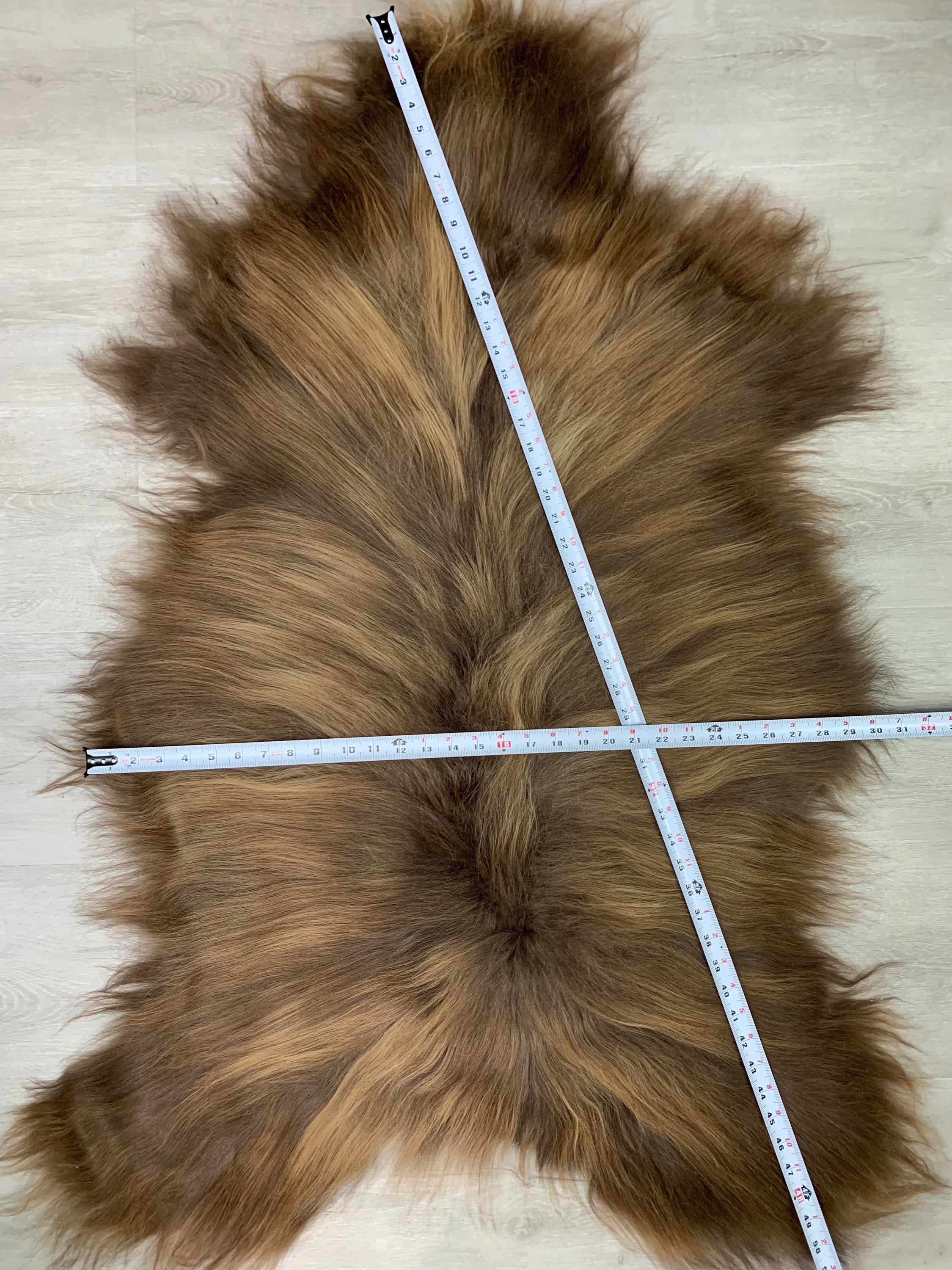 Natural Real Brown Icelandic Sheepskin Rug Pelt Genuine Sheep Skin Seat Cover Pet Bed Throw