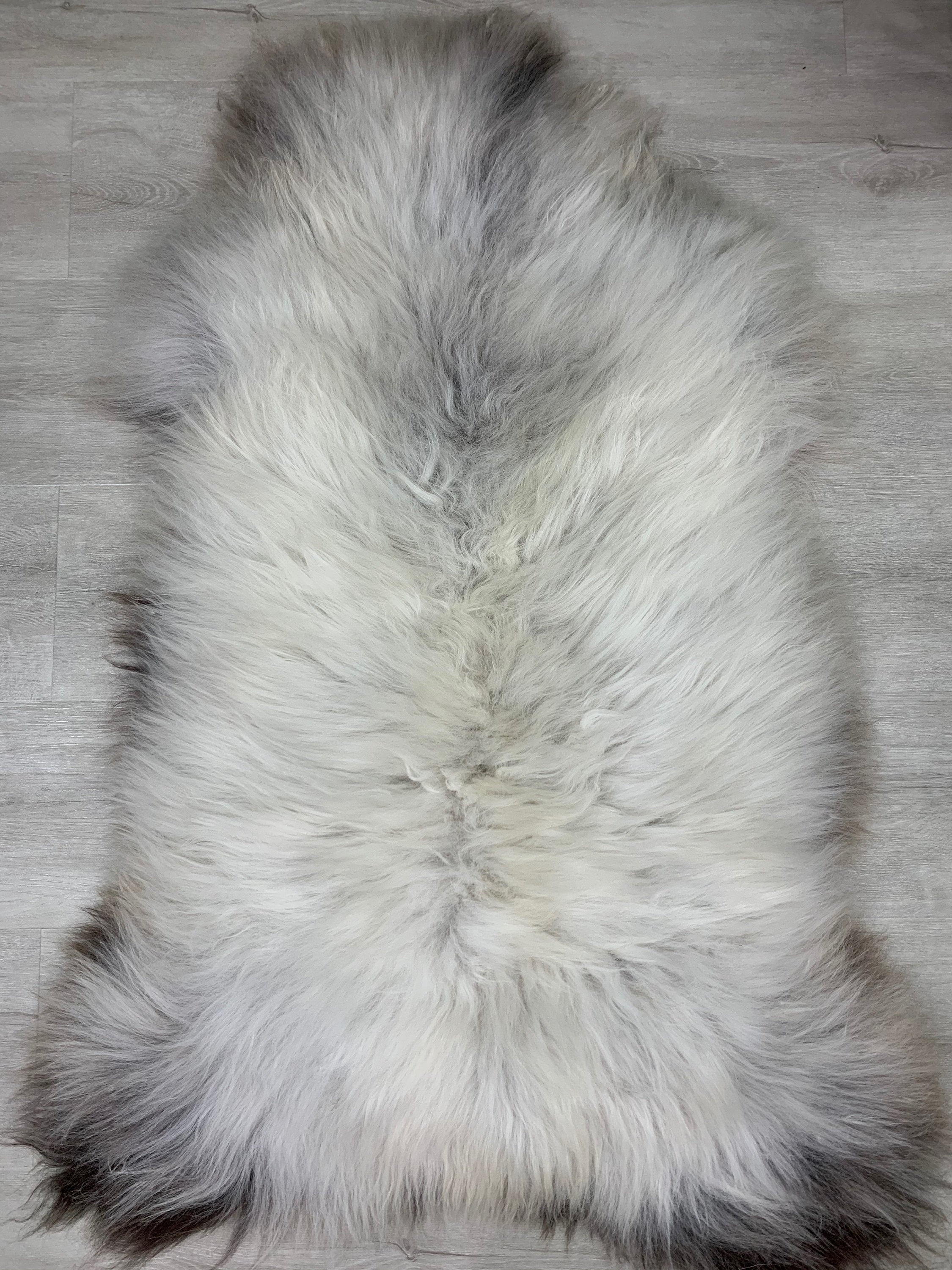 Huge Natural Cream White Gray Sheepskin Rug Pelt Genuine Leather Seat Cover Hide