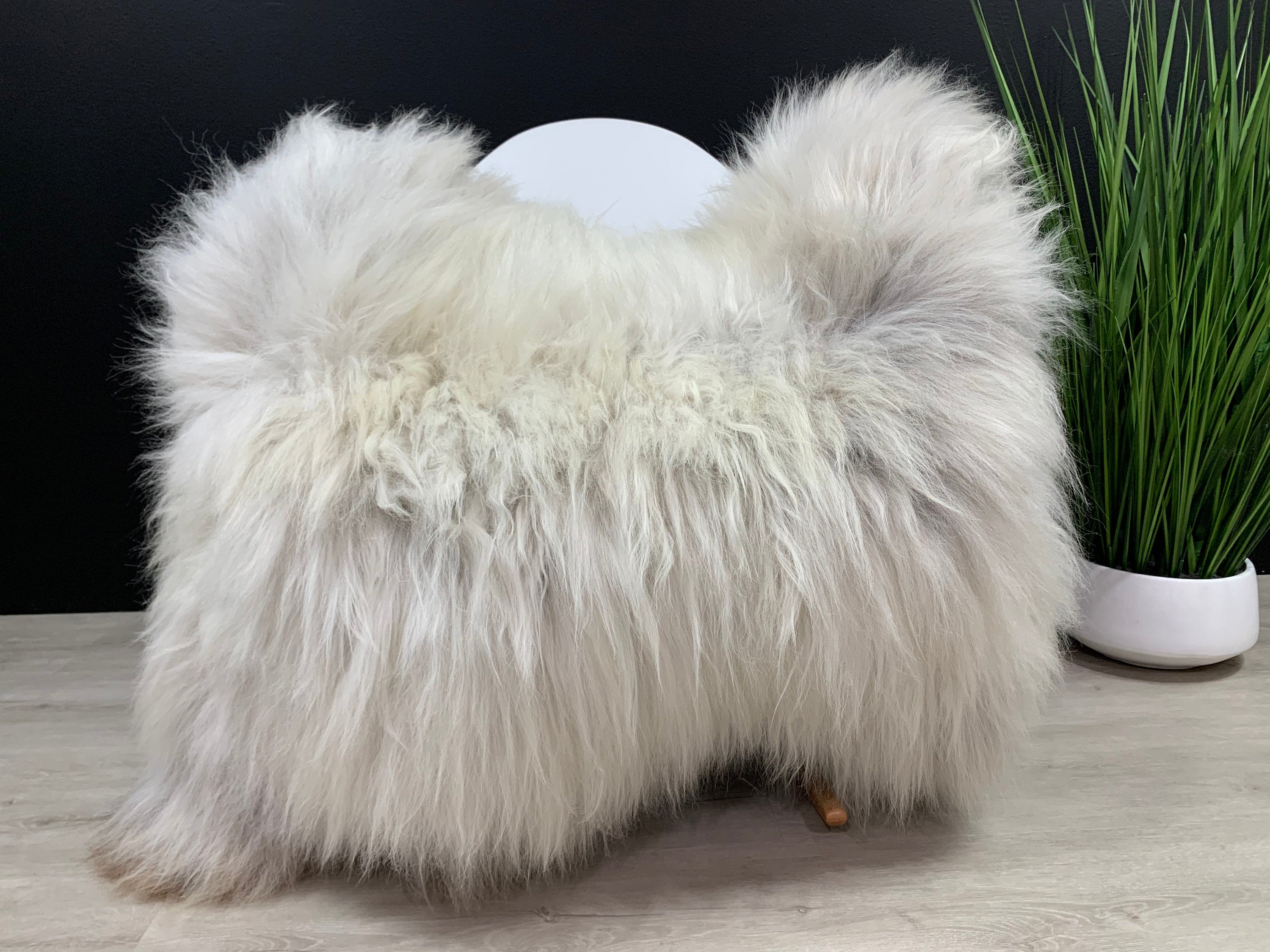 Huge Natural Cream White Gray Sheepskin Rug Pelt Genuine Leather Seat Cover Hide