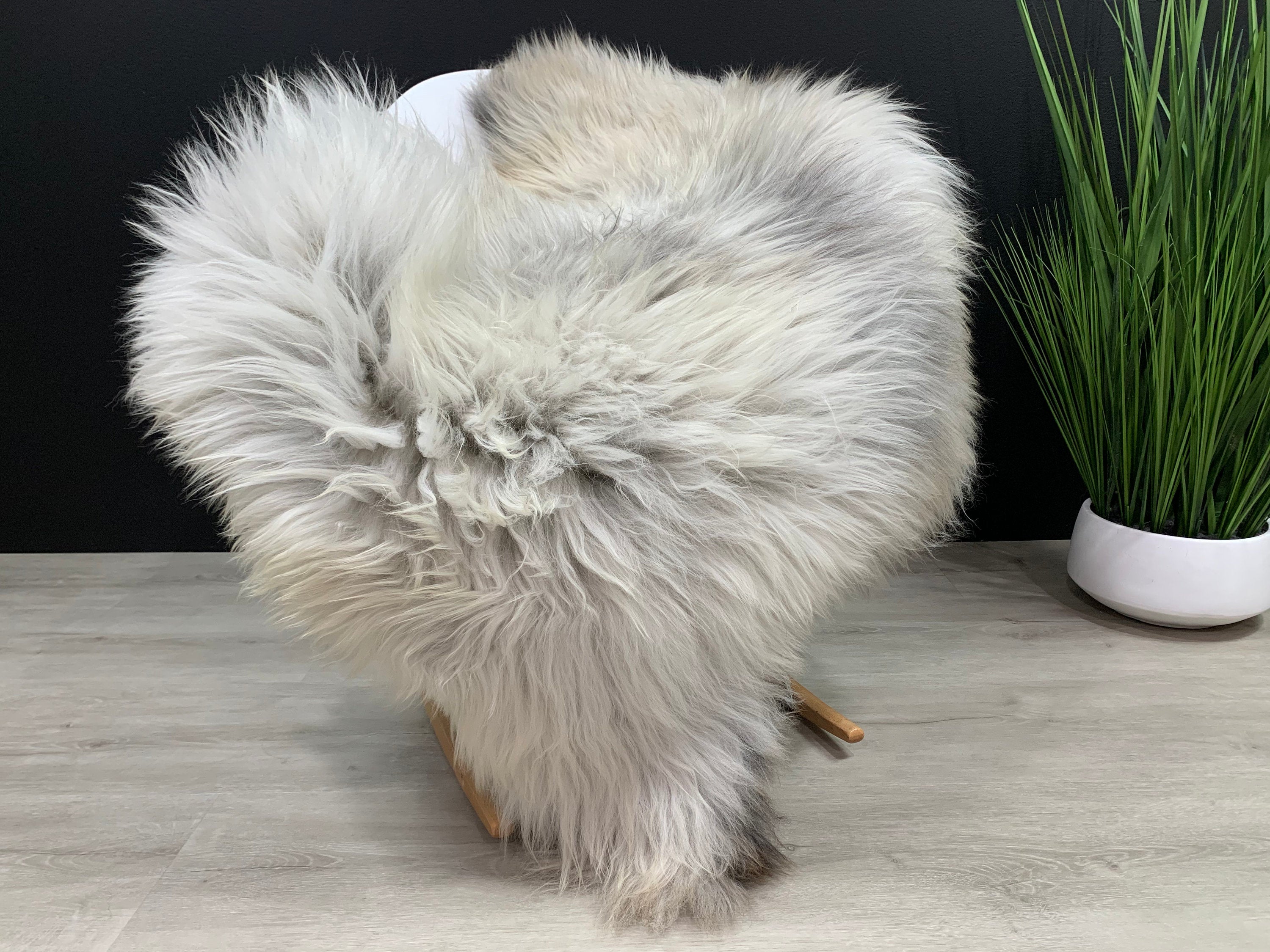 White Gray Sheepskin Rug Pelt , Real Sheepskin Pet Bed Throw Cover Rug