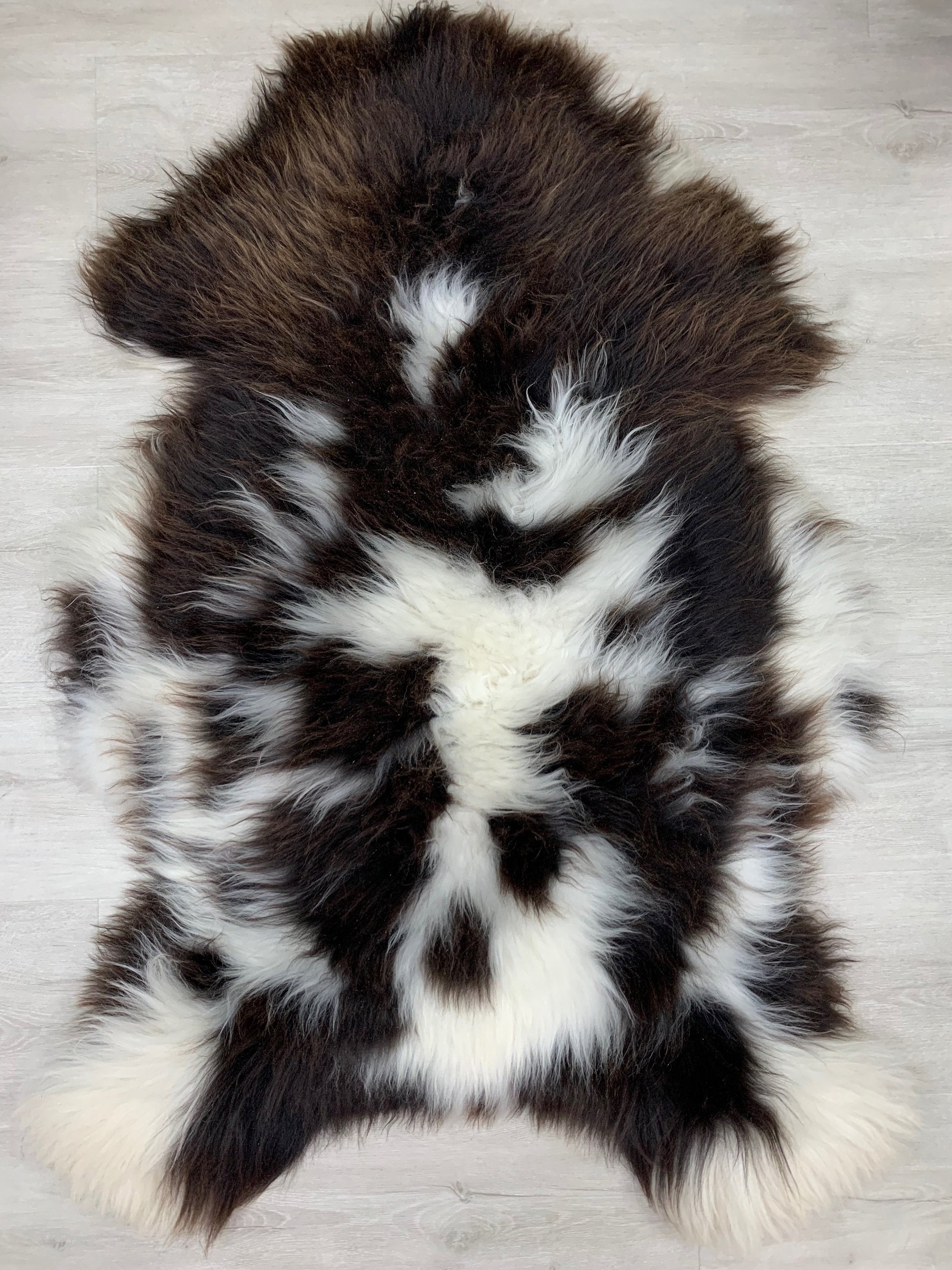 XXL Beautiful Natural Sheepskin Rug Pelt Genuine Leather Seat Cover Pet Bed Throw