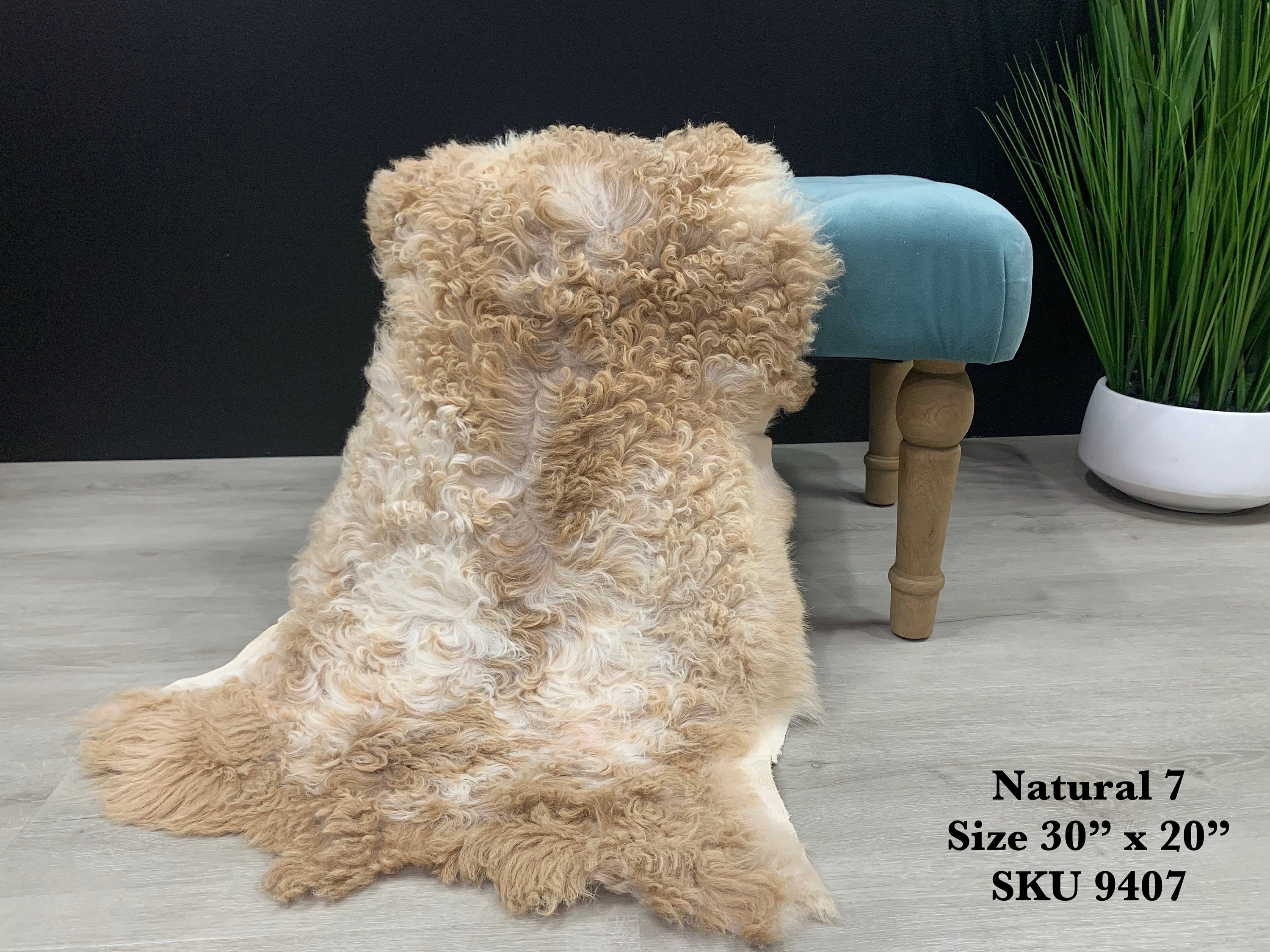 Tibetan Sheepskin Rug Pelt / Genuine Sheepskin / Natural Sheepskin Pelt Colors / Sheepskin Seat Cover / Real Sheepskin Pelt Sheep skin Throw