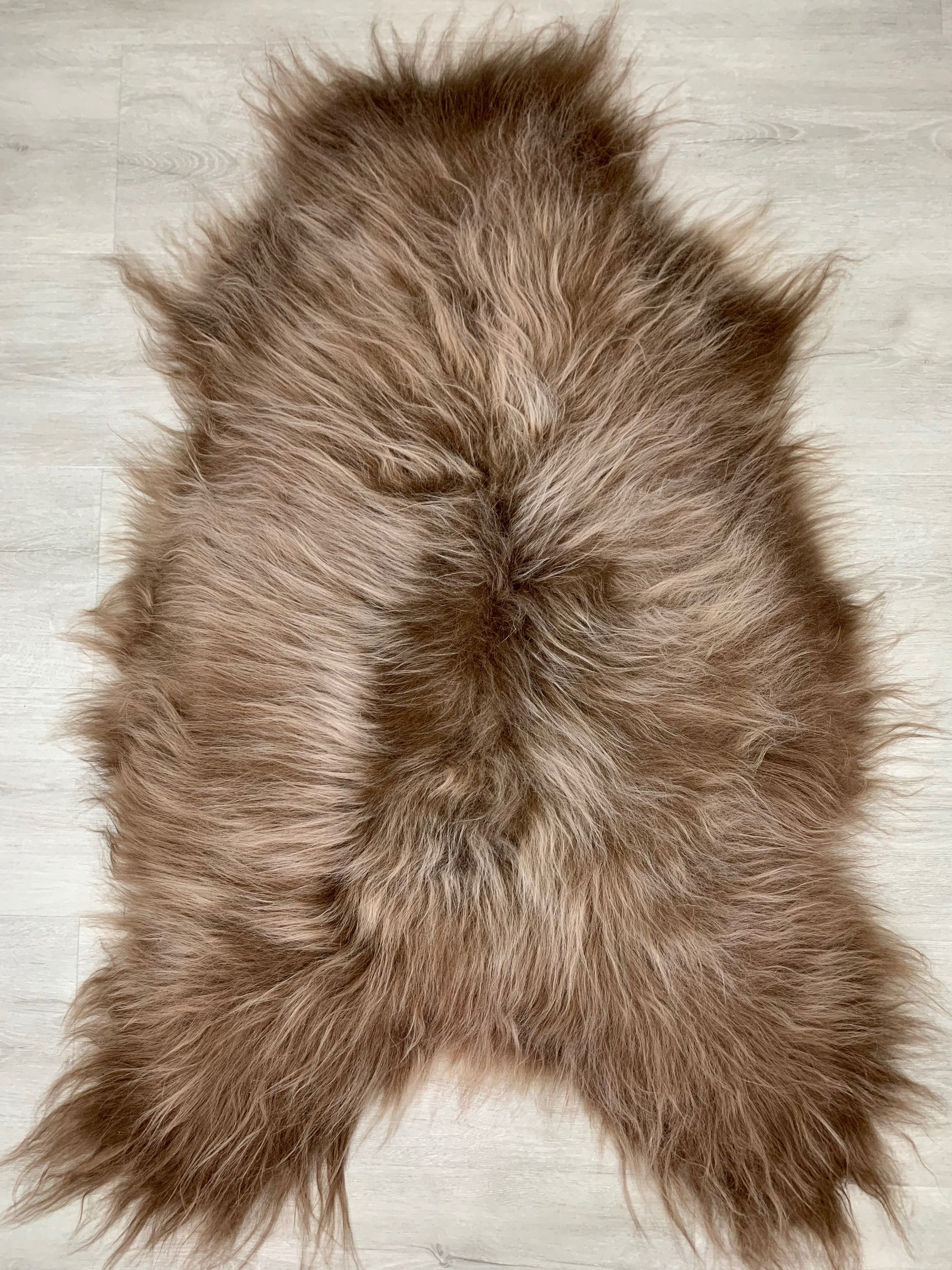 Luxury Coffee Icelandic Sheepskin Rug Pelt Genuine Leather Seat Cover Throw Luxury Sheepskin Rug