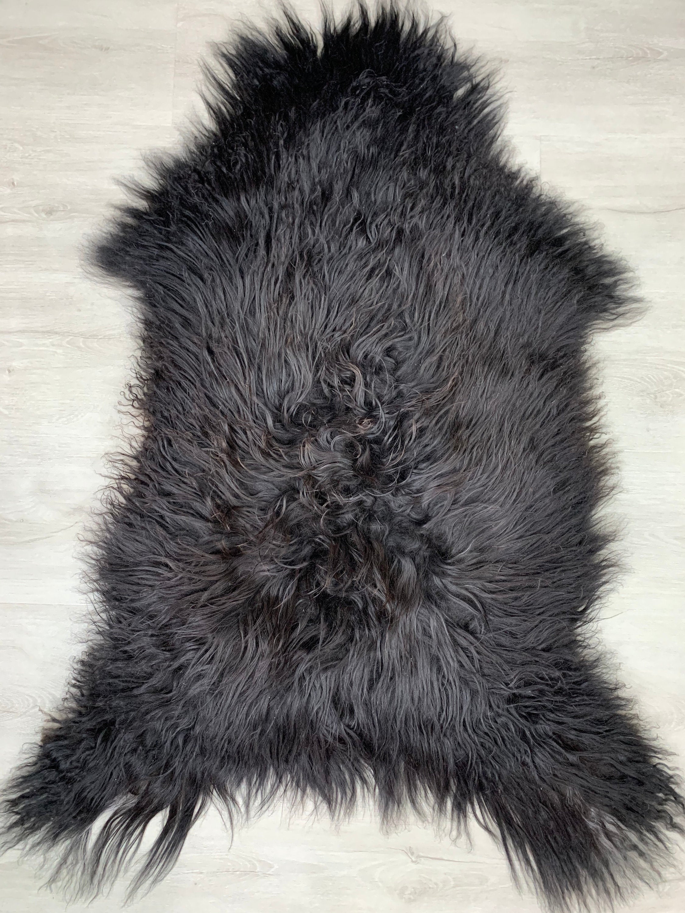 Large Icelandic Black Sheepskin Rug * Fur Throw Black Long Soft Wool * Pet Bed Blanket