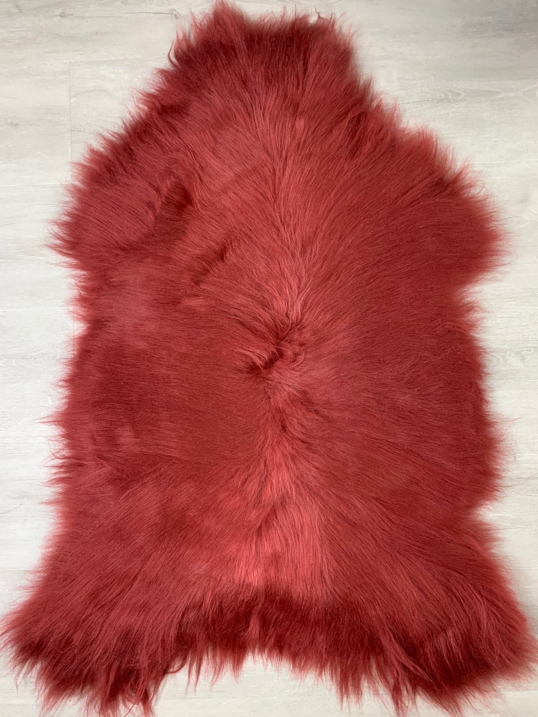 Cherry Sheepskin Rug Genuine Sheep skin Beautiful Dyed Cherry Seat Cover Throw Natural pelt