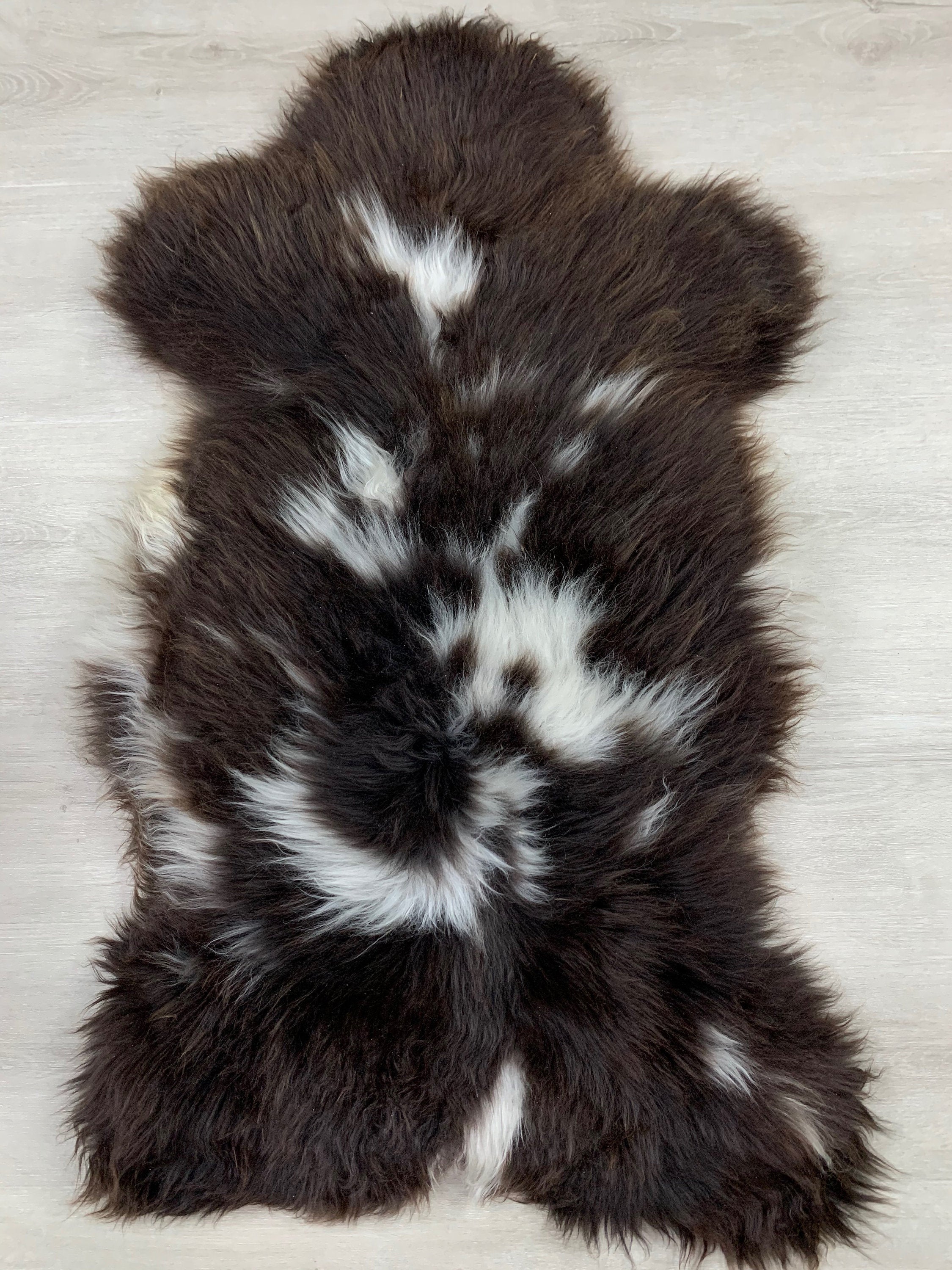 Beautiful Creamy  Brown Sheepskin Rug Pelt Genuine Natural Soft Best Seat Cover Pet Bed Throw