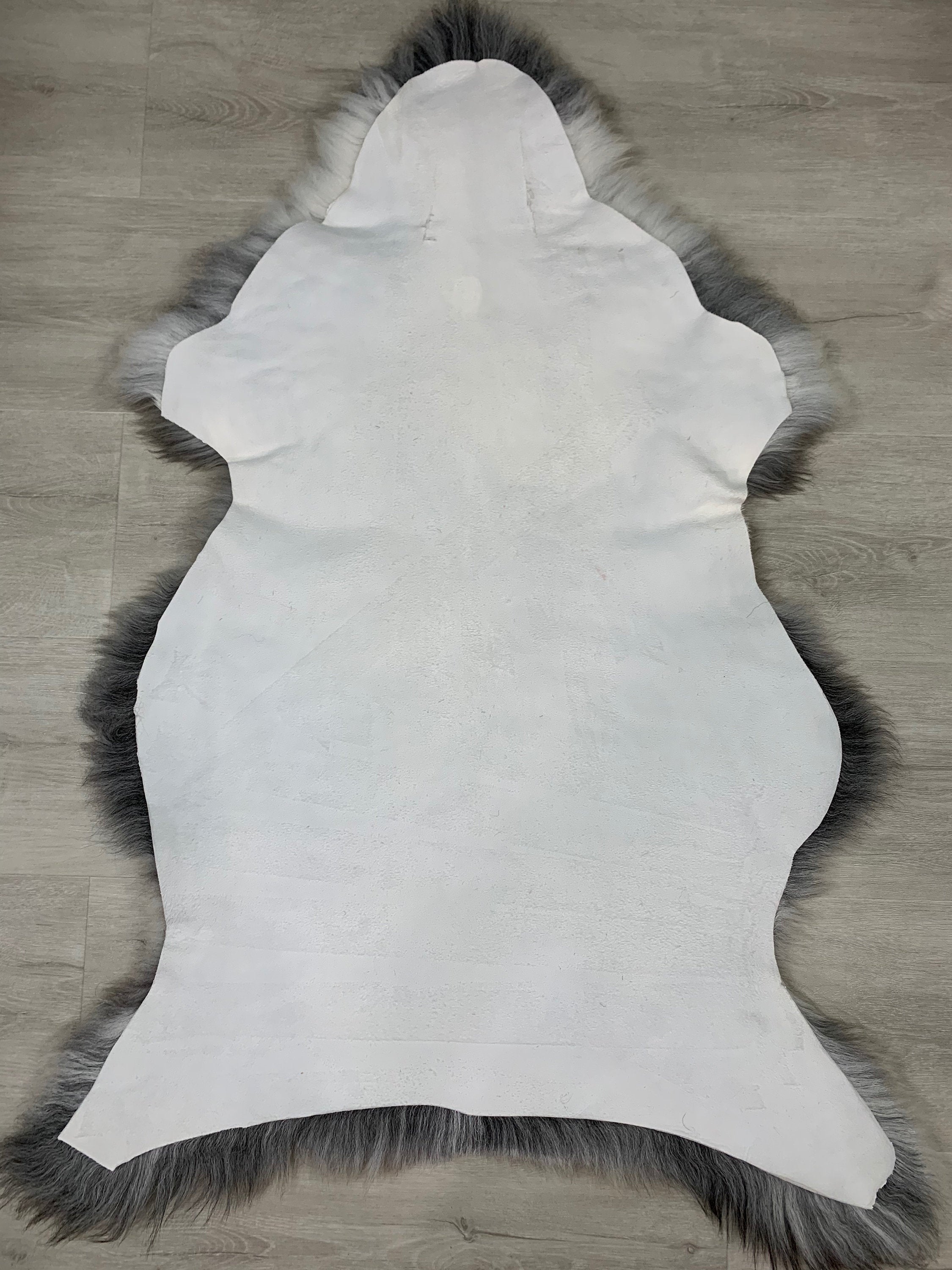 Beautiful Natural Gray Sheepskin Rug Pelt Genuine Leather Seat Cover Hide