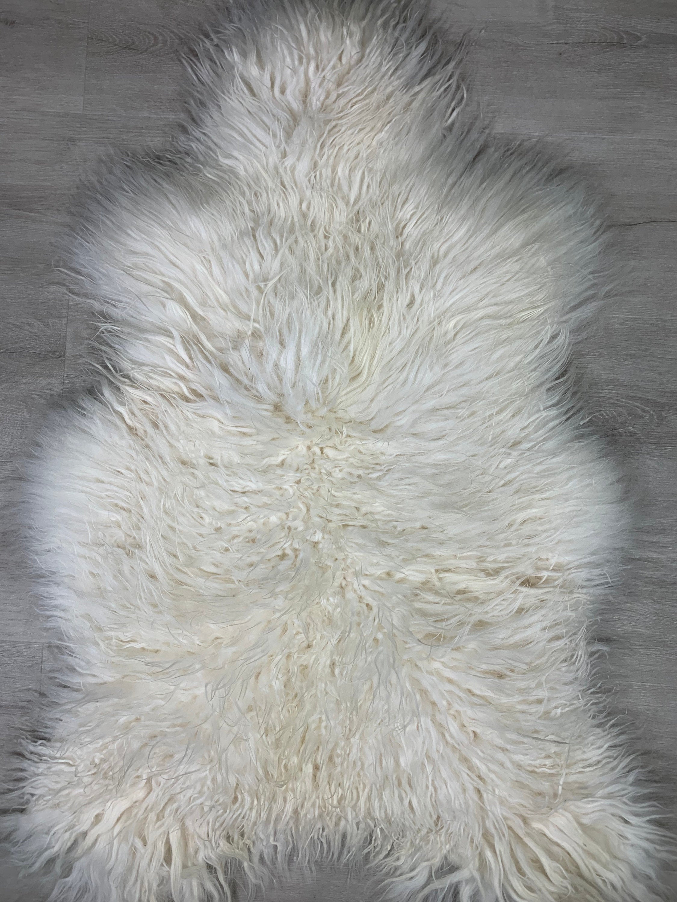 Curly White Iceland Sheepskin Rug * Genuine Sheepskin Rug Fur Throw * Natural Animal Hide Pelt * Sheepskin Seat Cover Pet Bed Throw