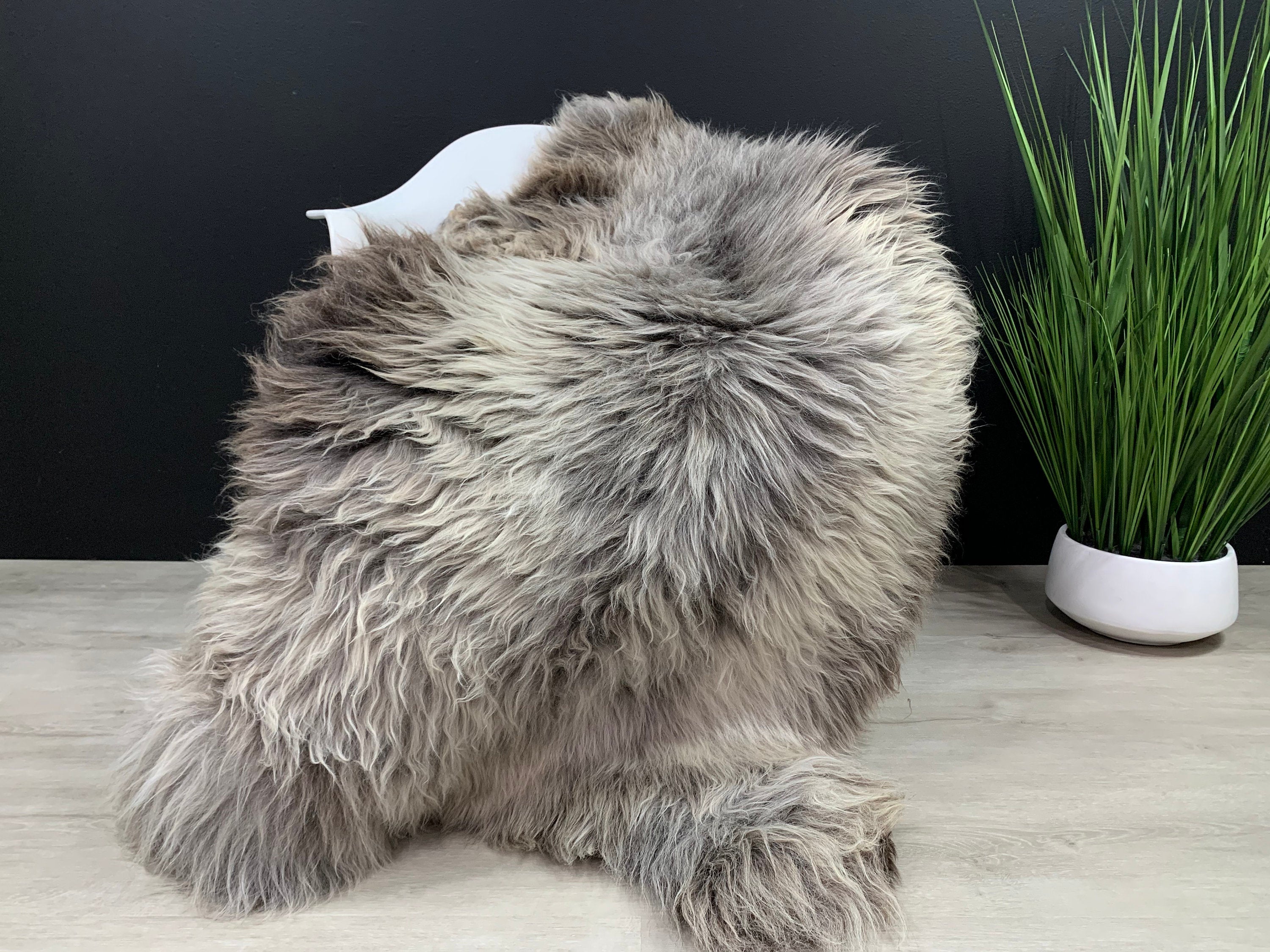 Huge Beautiful Creamy Brown Beige Sheepskin Rug Pelt Genuine Natural Soft Best Seat Cover Leather Motorcycle Pet Bed Throw