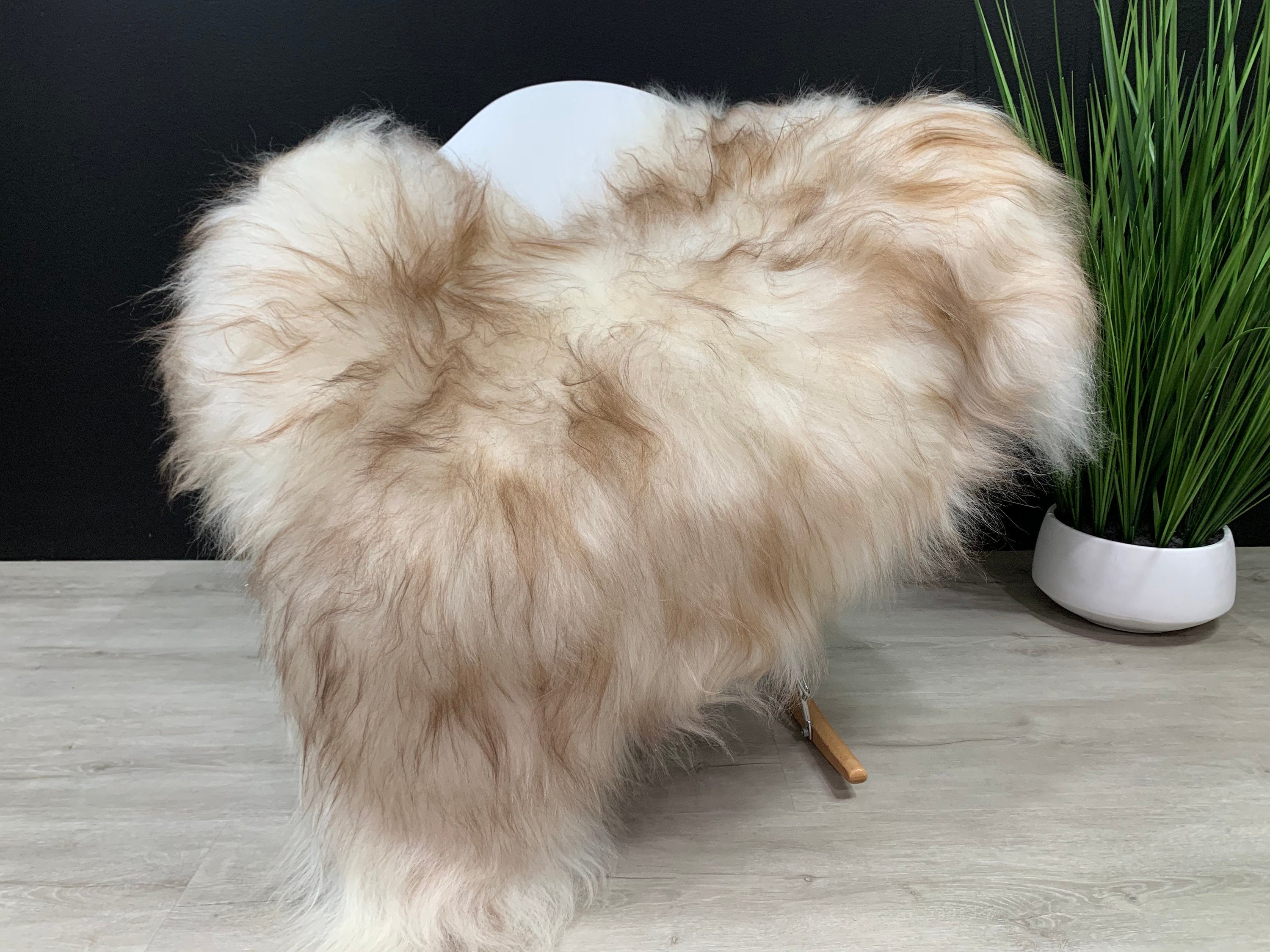 Tanning Brown Iceland Sheepskin Rug * Genuine Sheepskin Rug Fur Throw * Natural Animal Hide Pelt * Sheepskin Seat Cover * Cat Dog Pet Bed