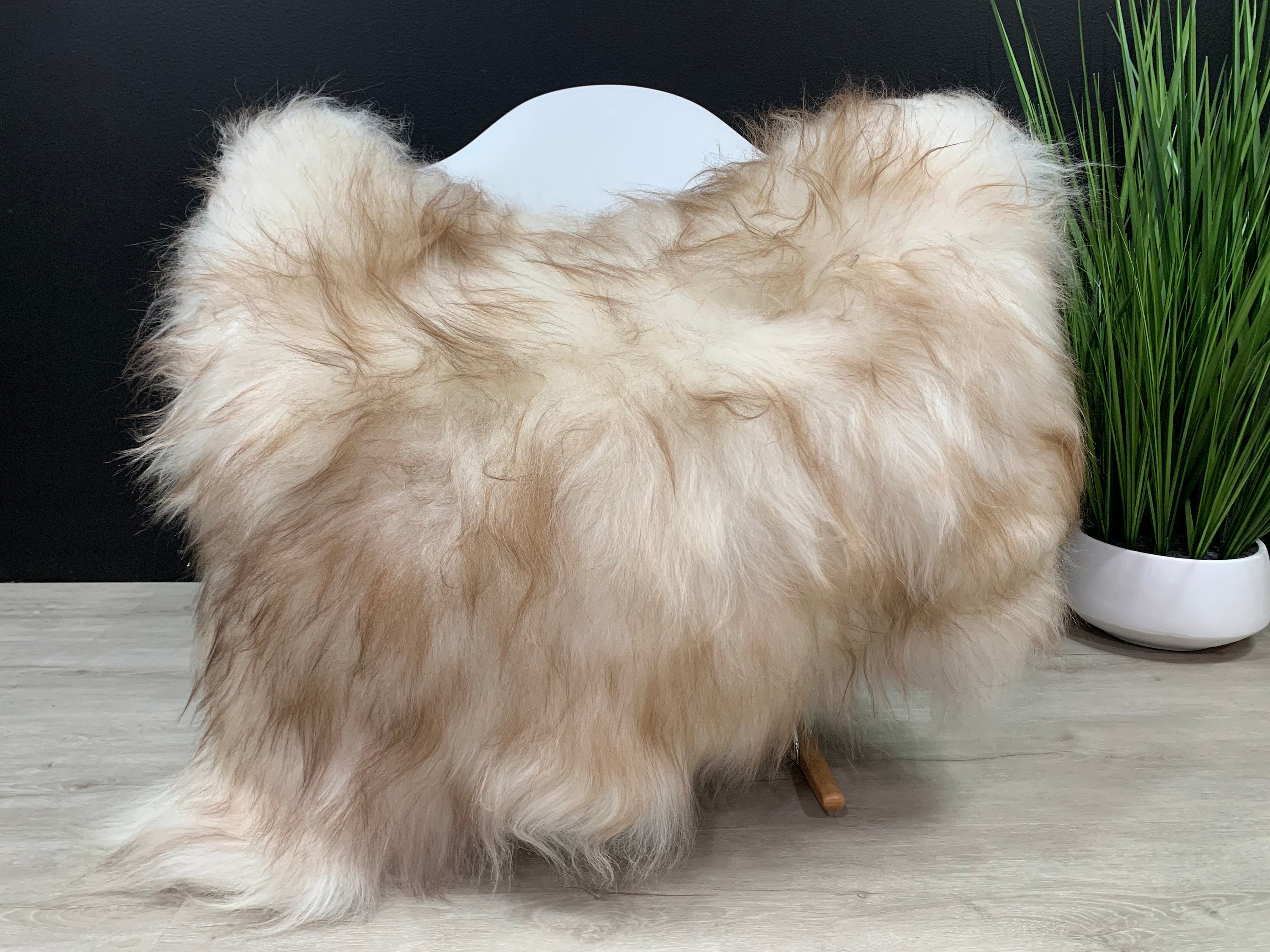 Tanning Brown Iceland Sheepskin Rug * Genuine Sheepskin Rug Fur Throw * Natural Animal Hide Pelt * Sheepskin Seat Cover * Cat Dog Pet Bed